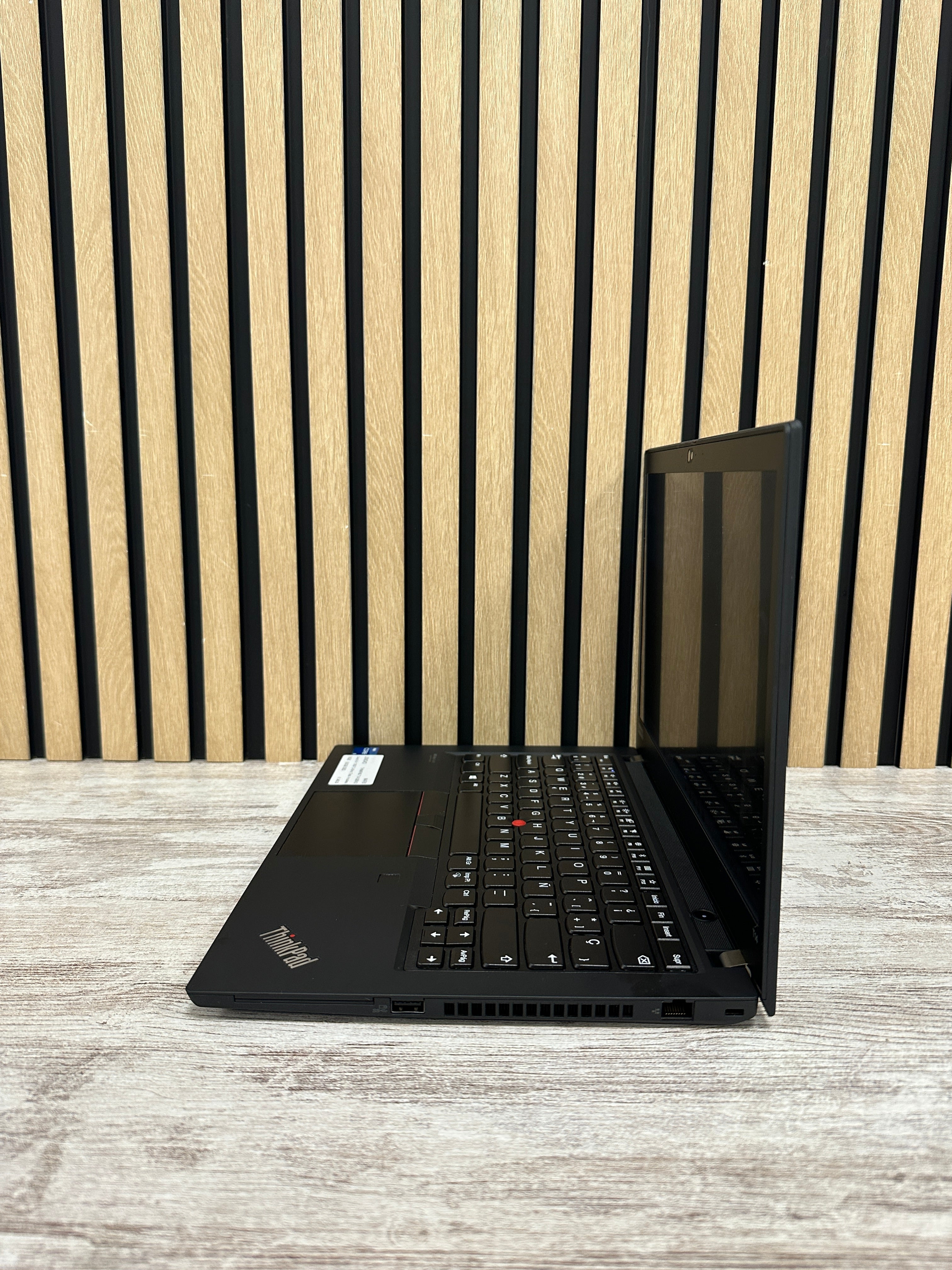 LENOVO THINKPAD T14 (GEN 2) i5 16GB 512GB SSD 14"
