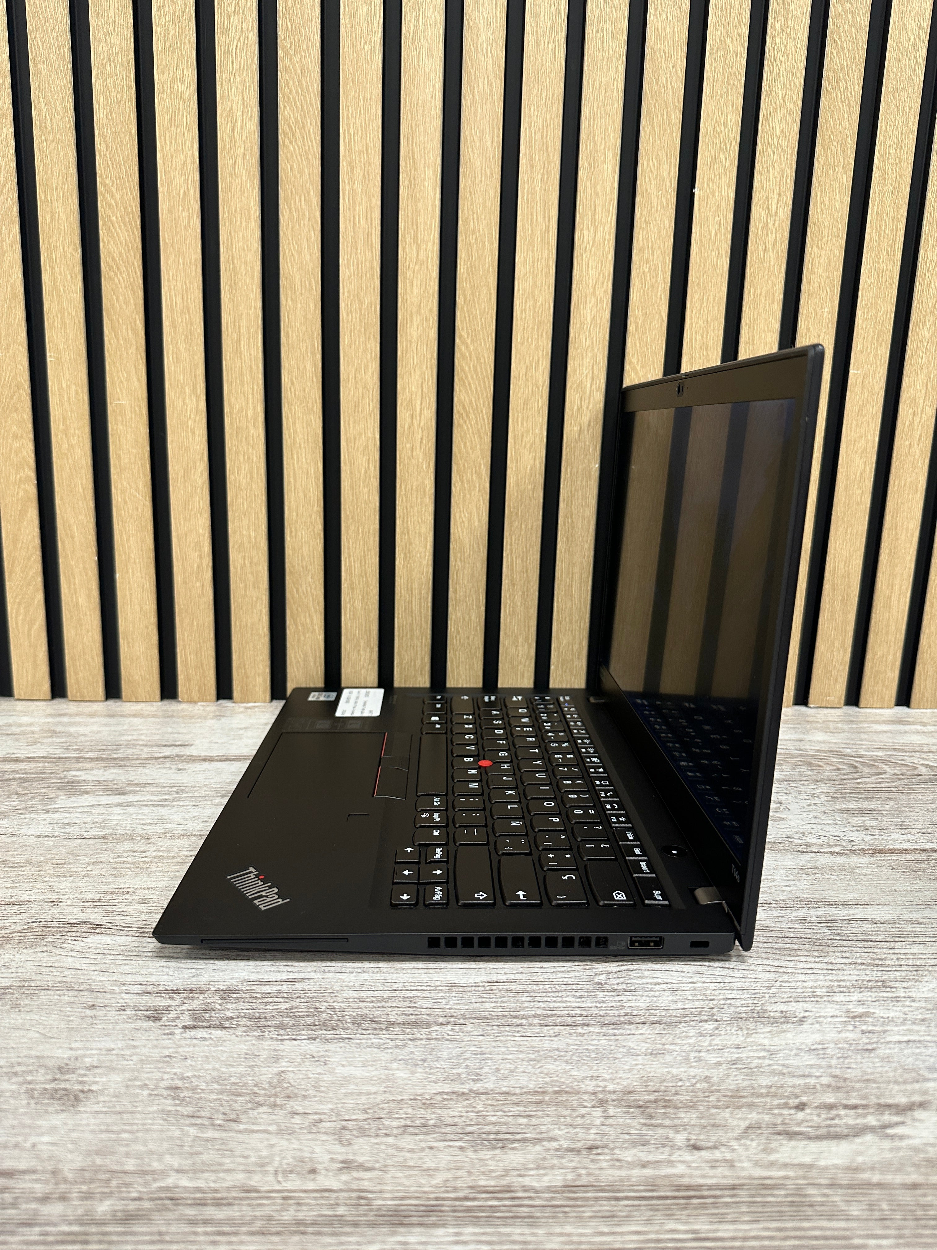 LENOVO THINKPAD T14S (GEN 1) i7 32GB 512GB SSD 14"
