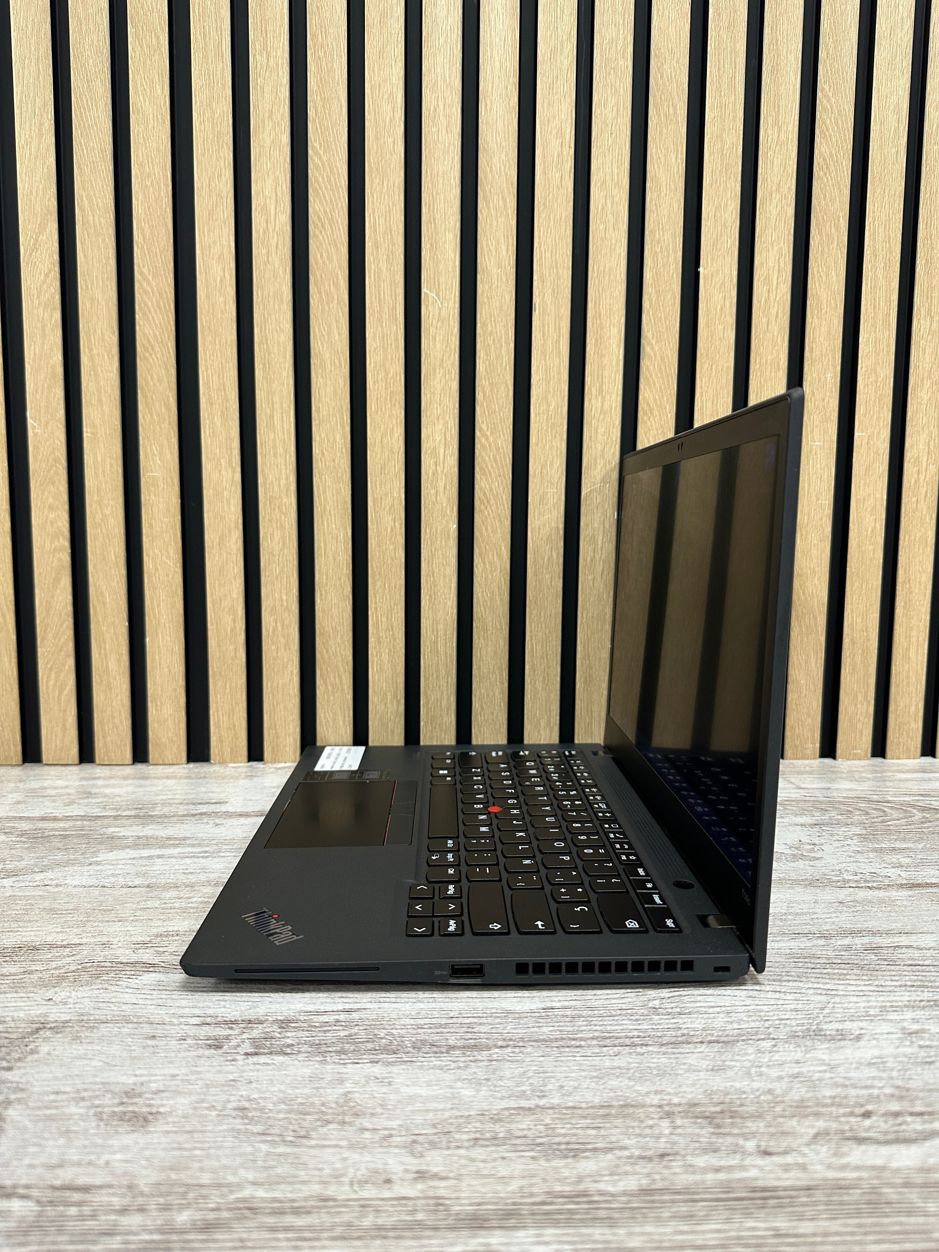 LENOVO THINKPAD T14S (GEN 2) i7 32GB 512GB SSD 14"
