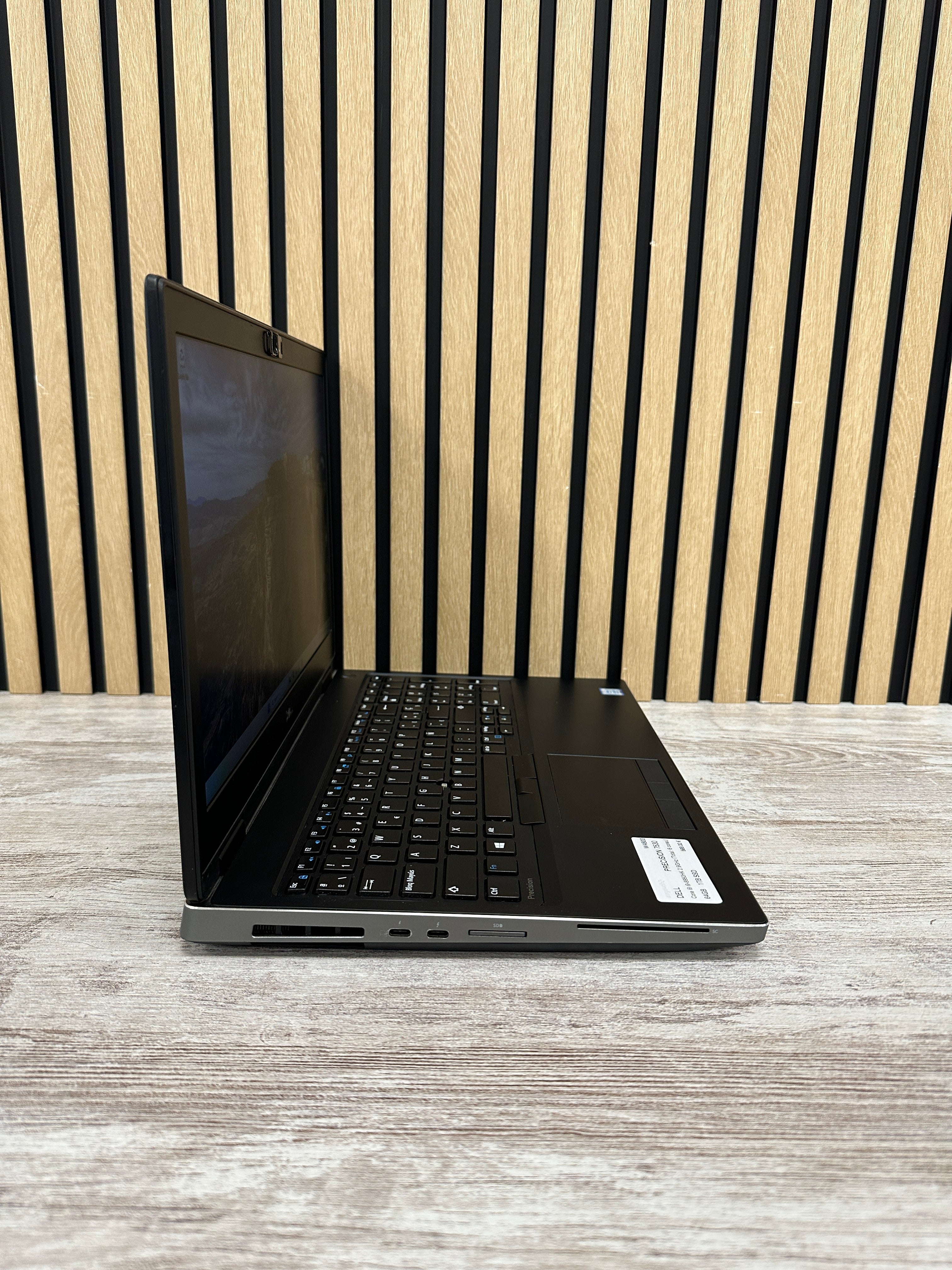 DELL PRECISION 7530 i9 64GB 1TB SSD 15.6"