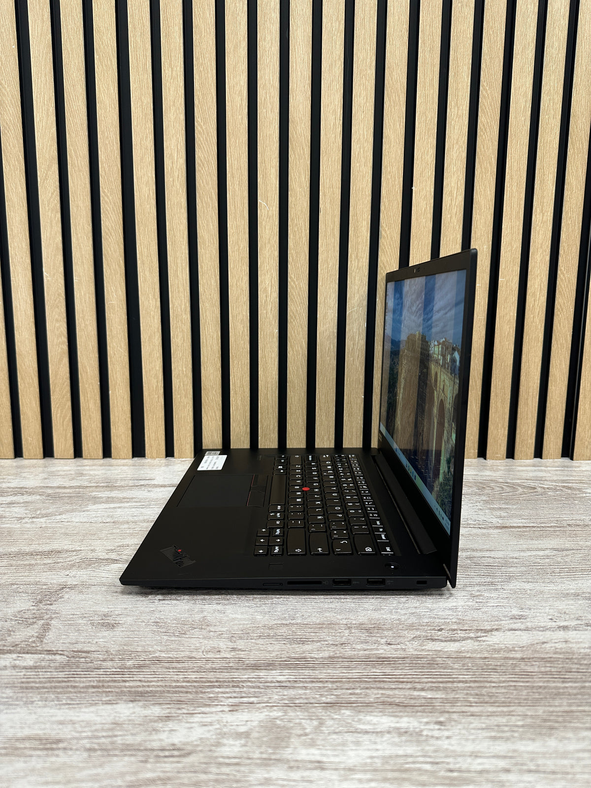 LENOVO THINKPAD P1 (GEN 3) i7 64GB 512GB SSD 15.6"