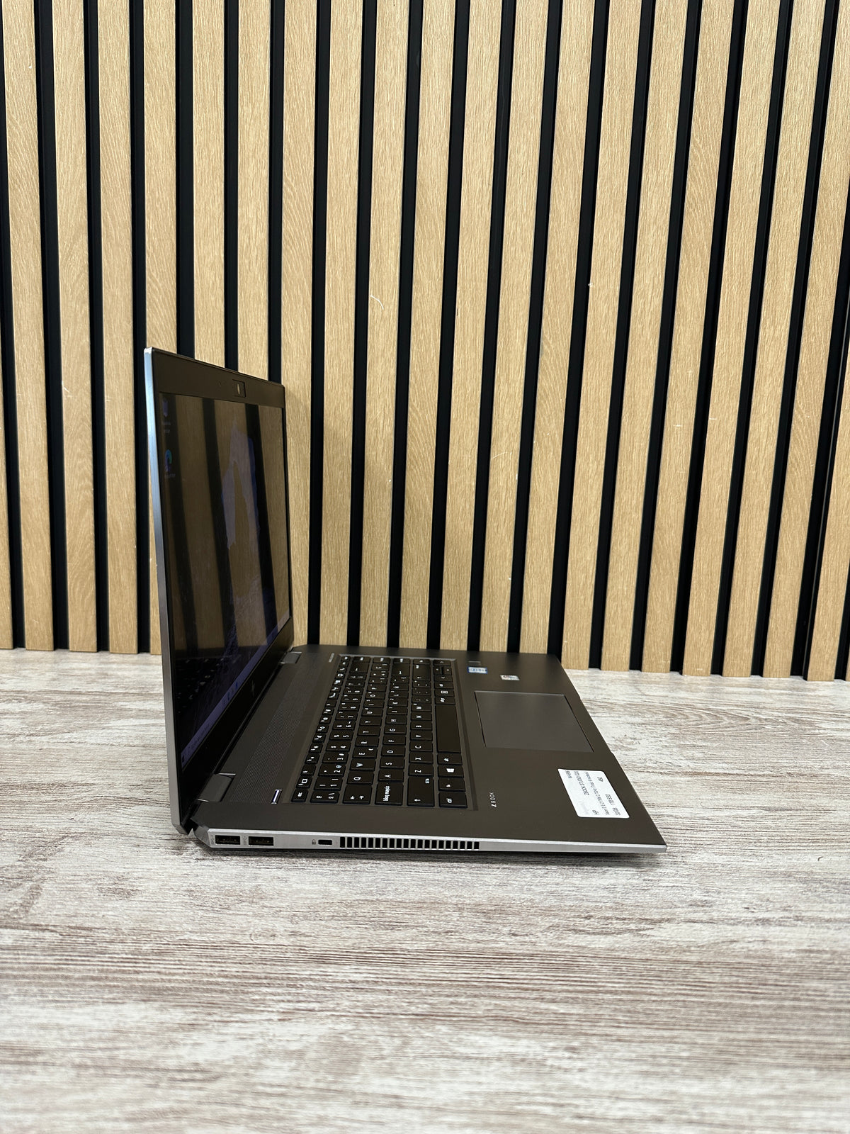 HP ZBOOK STUDIO (G5) Xeon E 32GB 1TB SSD 15.6"