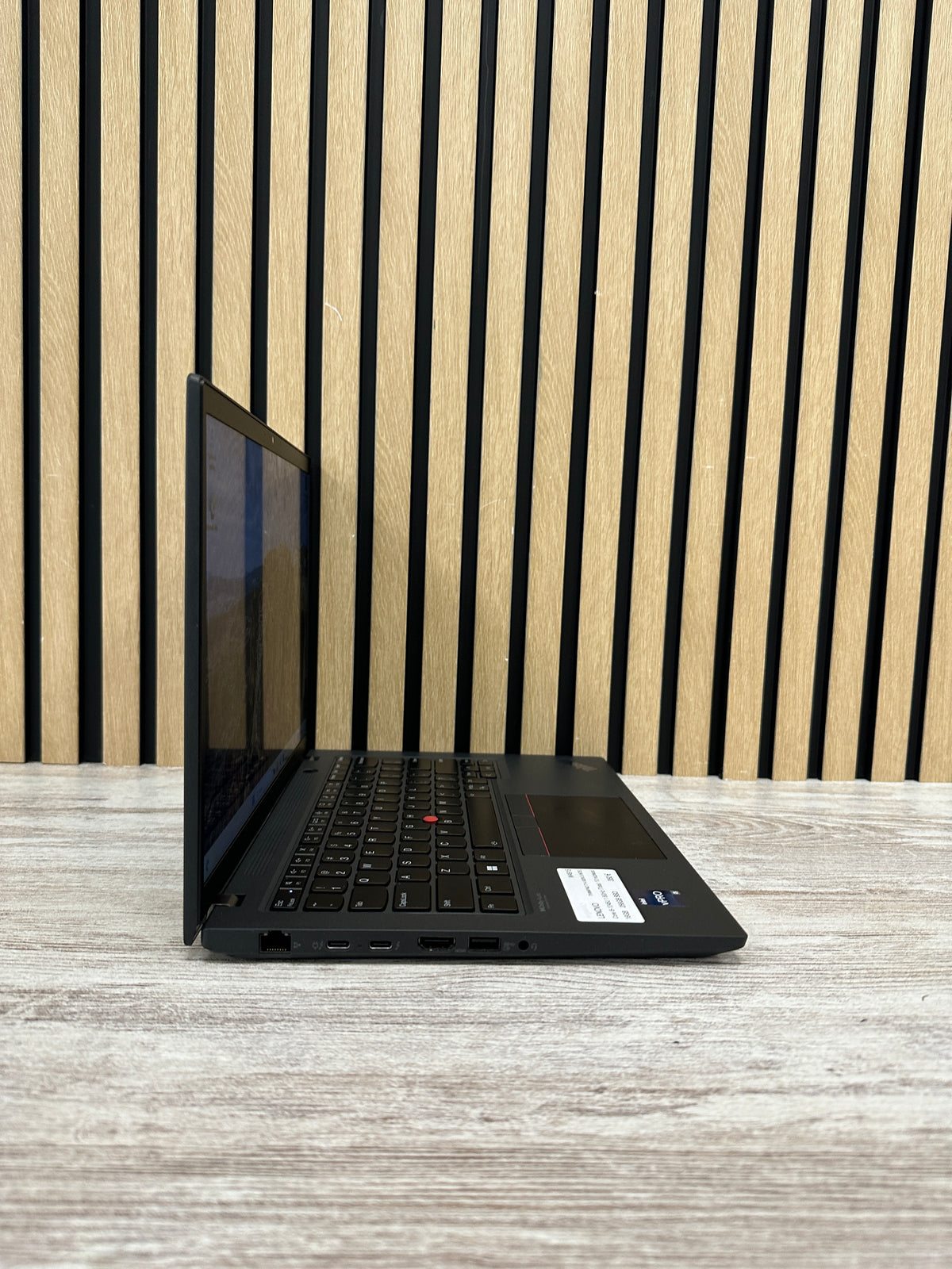 LENOVO THINKPAD T14 (GEN 3) i5 16GB 256GB SSD 14"